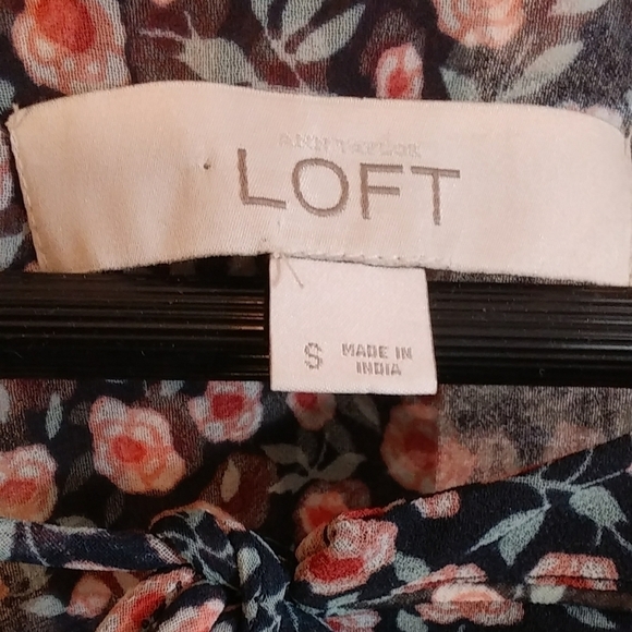 Loft Black Floral Long Sleeves Blouse Top Size S Pullover Tie Front - Picture 4 of 11